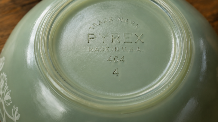Illustration of embossed maker's marks used to date vintage Pyrex